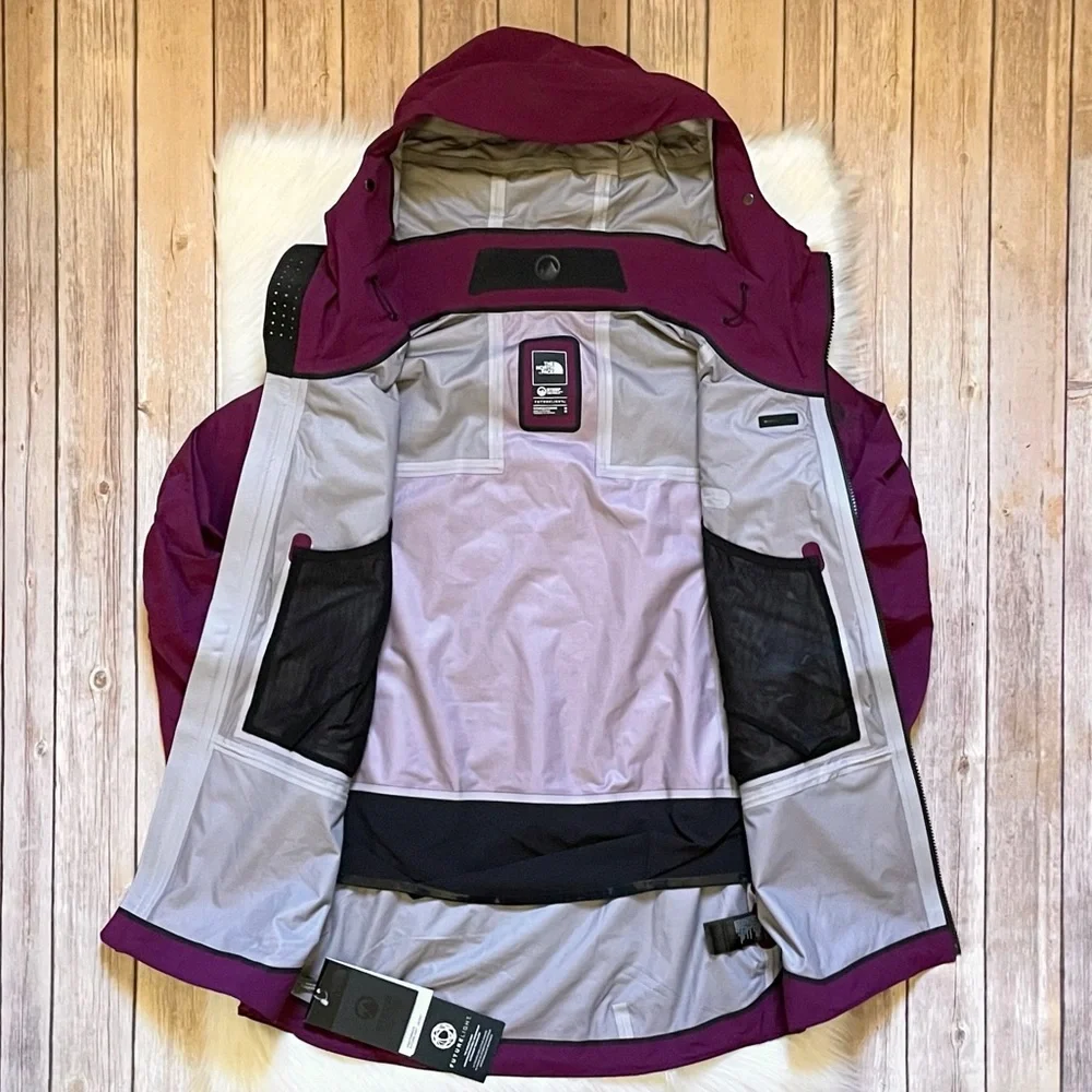 The North Face Women’s Freethinker FUTURELIGHT Steep Series Jacket - Picture 6 of 13
